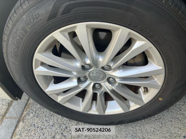 Toyota CROWN SEDAN 2015-04 6496376-7