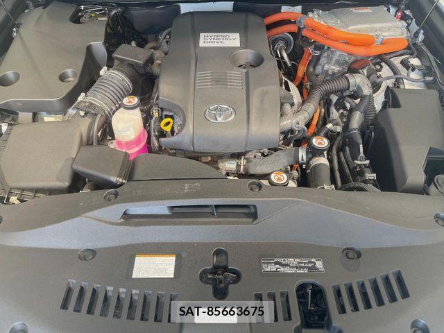 Toyota CROWN SEDAN 2017-05 6525858-18