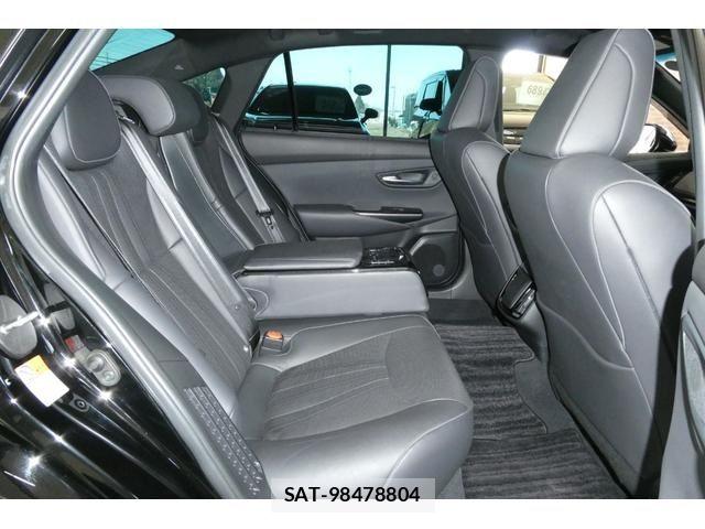 Toyota CROWN SEDAN 2018-06 6525853-9