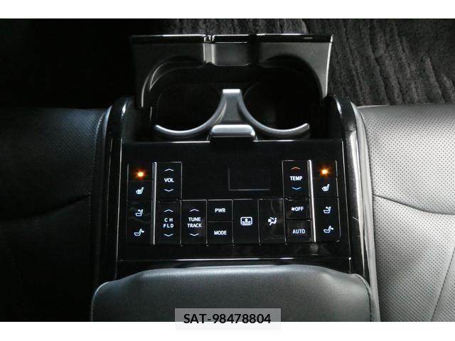 Toyota CROWN SEDAN 2018-06 6525853-10