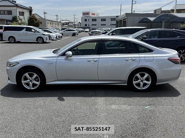Toyota CROWN SEDAN 2019-03 6611257-10