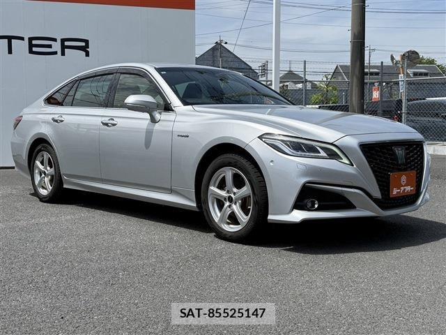 Toyota CROWN SEDAN 2019-03 6611257-20
