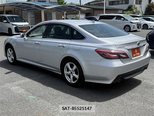 Toyota CROWN SEDAN 2019-03 6611257-22