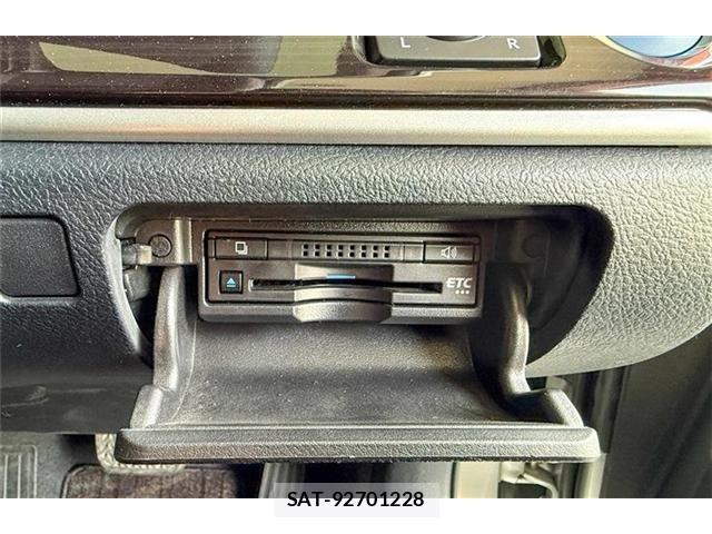 Toyota CROWN SEDAN 2016-02 6641413-15