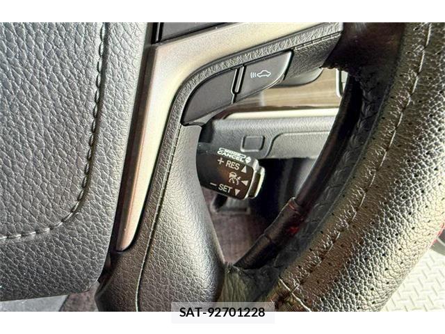 Toyota CROWN SEDAN 2016-02 6641413-18