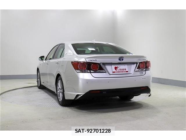 Toyota CROWN SEDAN 2016-02 6641413-4