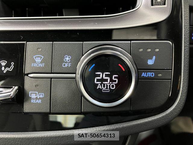 Toyota CROWN SEDAN 2021-01 6670987-18