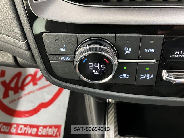 Toyota CROWN SEDAN 2021-01 6670987-19