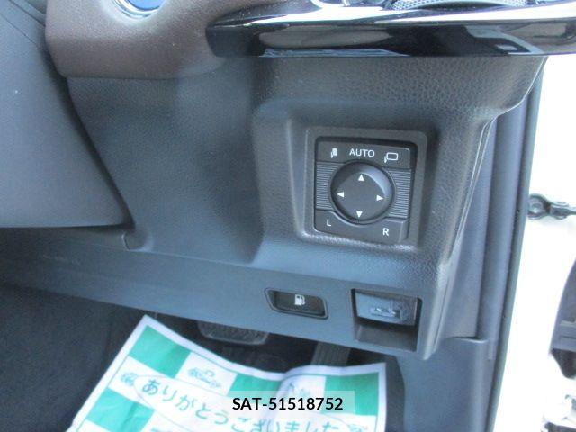 Toyota CROWN SEDAN 2020-03 6670988-17