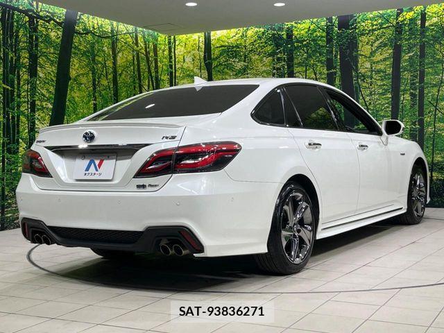 Toyota CROWN SEDAN 2018-10 6670989-16