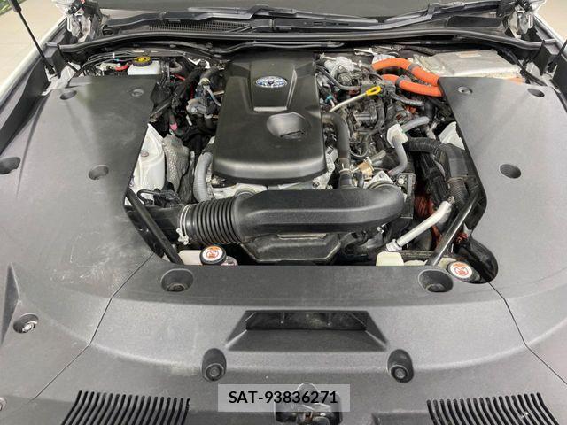 Toyota CROWN SEDAN 2018-10 6670989-17