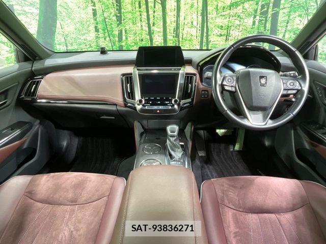 Toyota CROWN SEDAN 2018-10 6670989-1