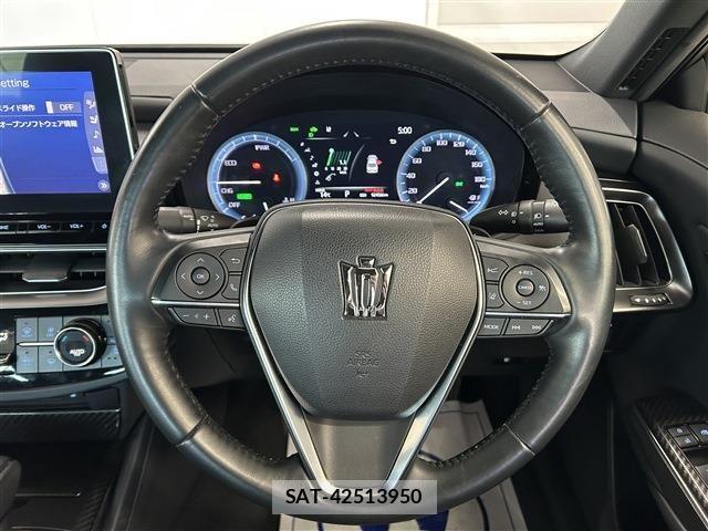 Toyota CROWN SEDAN 2021-03 6690971-11