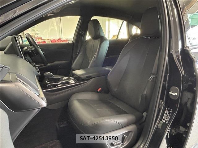 Toyota CROWN SEDAN 2021-03 6690971-24