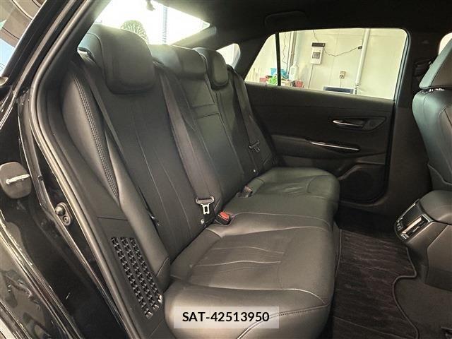 Toyota CROWN SEDAN 2021-03 6690971-25