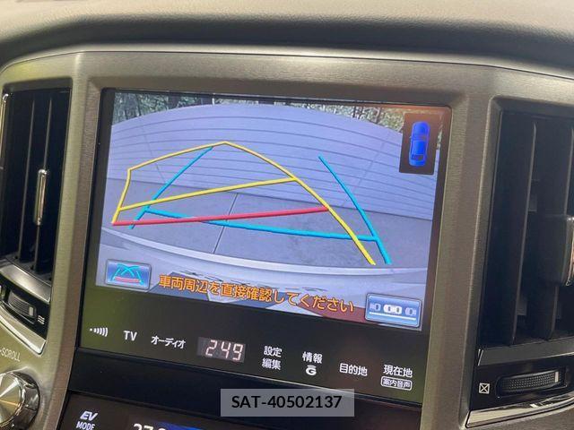 Toyota CROWN SEDAN 2015-01 6715941-3