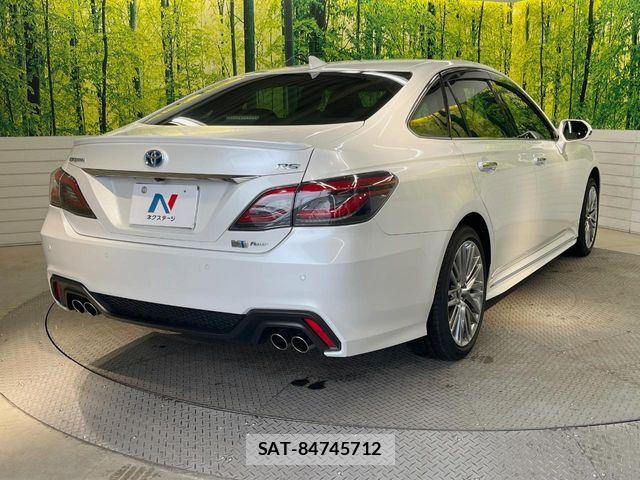 Toyota CROWN SEDAN 2021-05 6715940-16