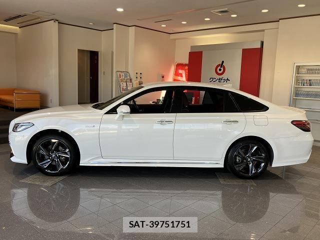 Toyota CROWN SEDAN 2020-01 6790898-2