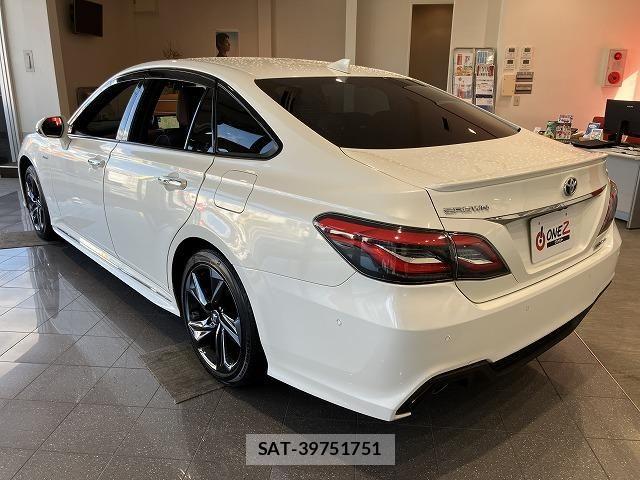 Toyota CROWN SEDAN 2020-01 6790898-3