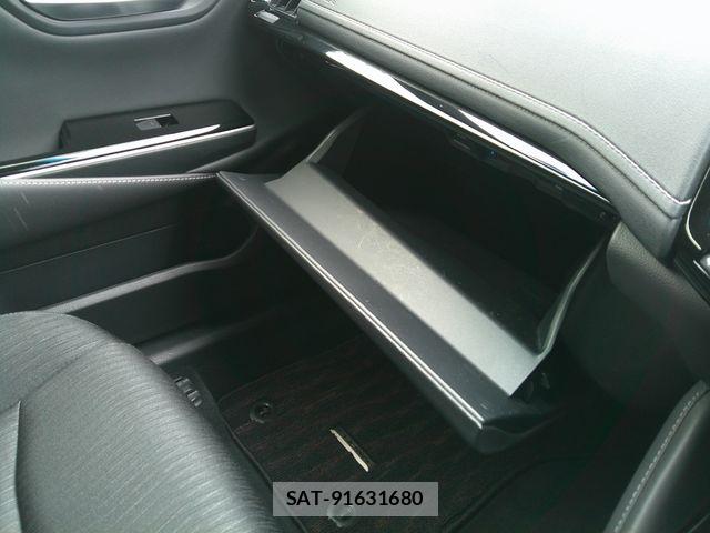 Toyota CROWN SEDAN 2021-03 6790899-14