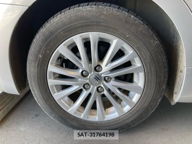 Toyota CROWN SEDAN 2017-05 6903760-10