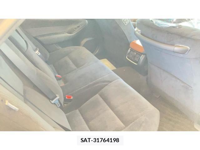 Toyota CROWN SEDAN 2017-05 6903760-26