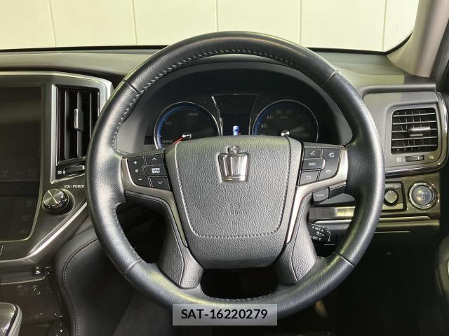 Toyota CROWN SEDAN 2014-12 6903741-13