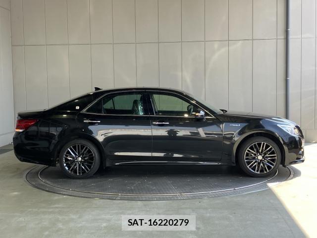 Toyota CROWN SEDAN 2014-12 6903741-29