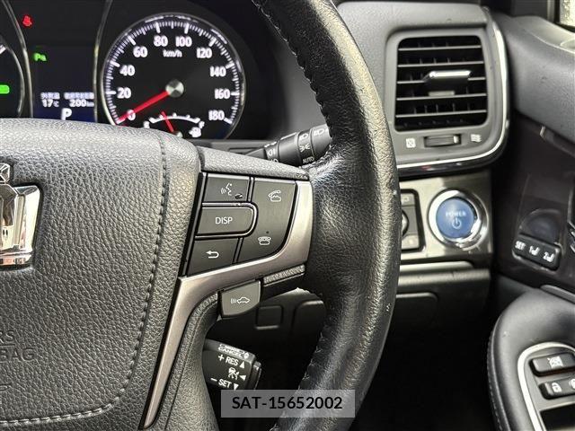 Toyota CROWN SEDAN 2015-02 7058079-12