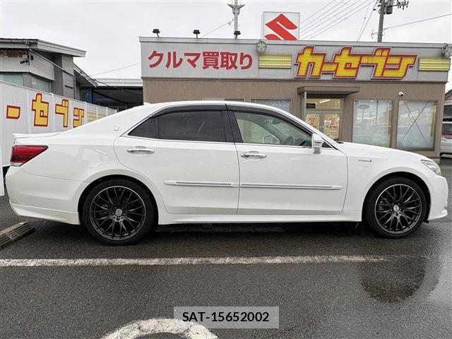 Toyota CROWN SEDAN 2015-02 7058079-3