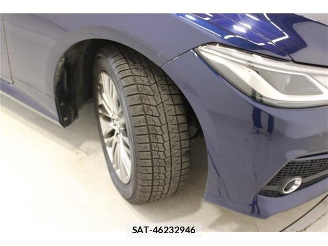 Toyota CROWN SEDAN 2021-03 7216726-28
