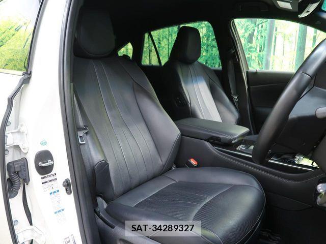 Toyota CROWN SEDAN 2019-06 7216724-10