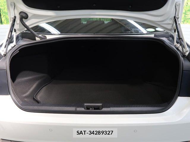 Toyota CROWN SEDAN 2019-06 7216724-12