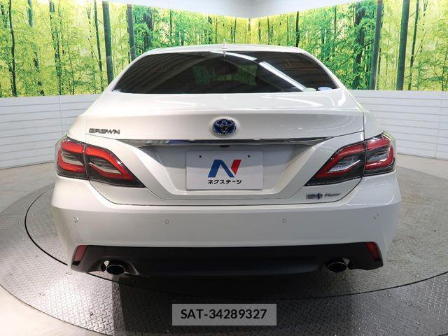 Toyota CROWN SEDAN 2019-06 7216724-17