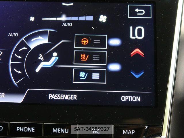 Toyota CROWN SEDAN 2019-06 7216724-6