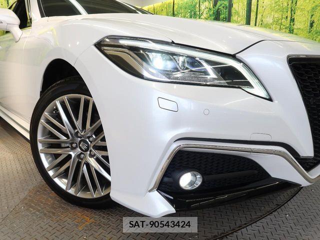 Toyota CROWN SEDAN 2021-03 7216725-12