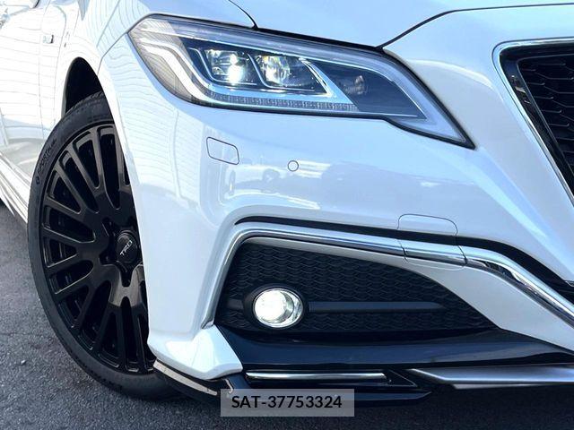 Toyota CROWN SEDAN 2018-12 7216716-11