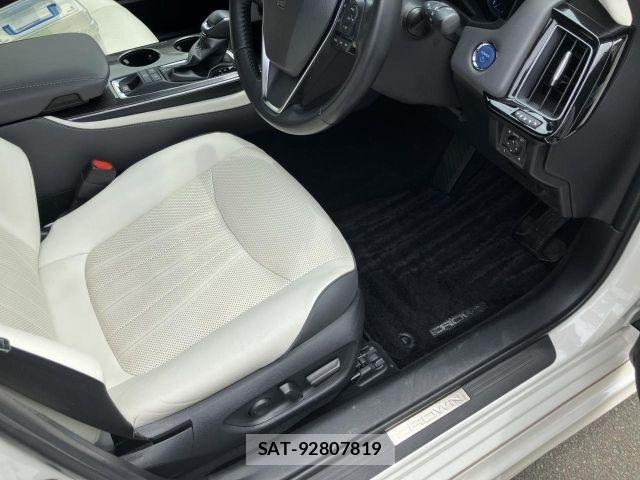 Toyota CROWN SEDAN 2018-11 7216704-13