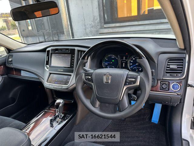 Toyota CROWN SEDAN 2016-03 7271749-7