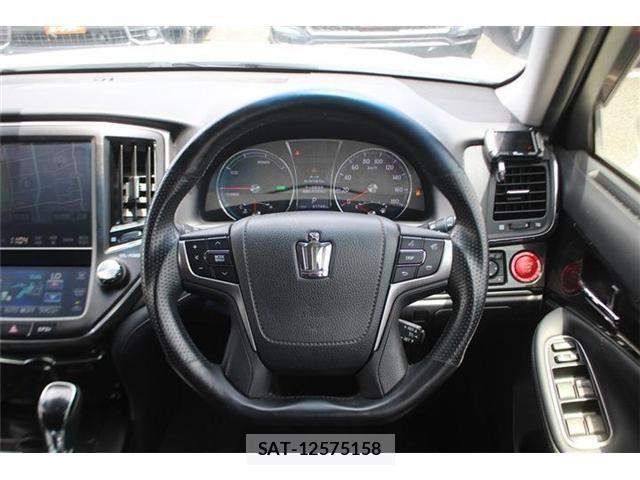 Toyota CROWN SEDAN 2015-04 7326422-19