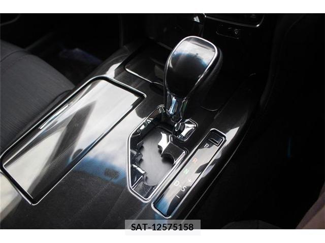 Toyota CROWN SEDAN 2015-04 7326422-20