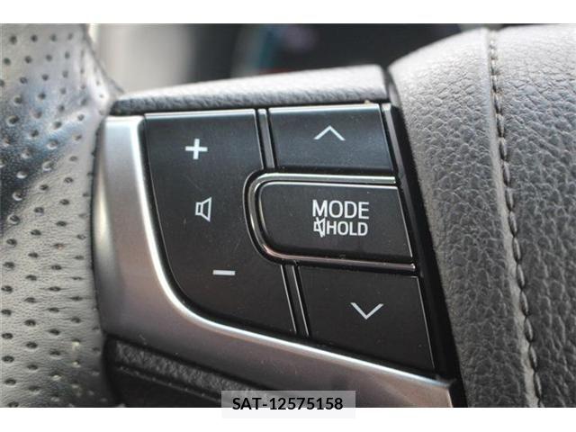Toyota CROWN SEDAN 2015-04 7326422-24