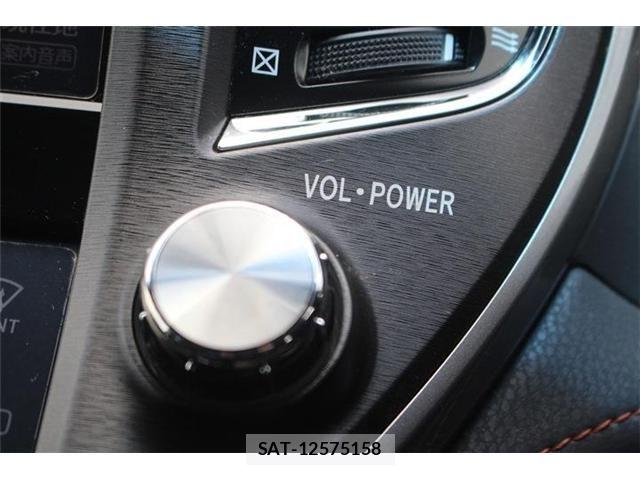 Toyota CROWN SEDAN 2015-04 7326422-25