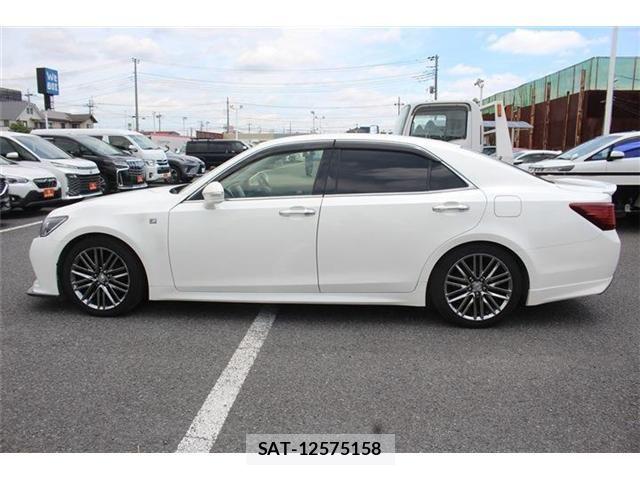 Toyota CROWN SEDAN 2015-04 7326422-8
