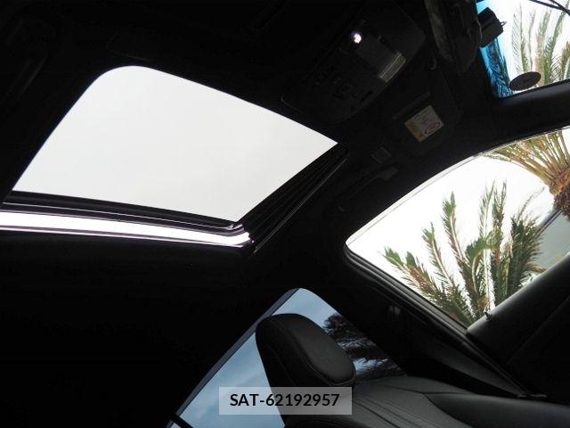 Toyota CROWN SEDAN 2021-09 7326419-10