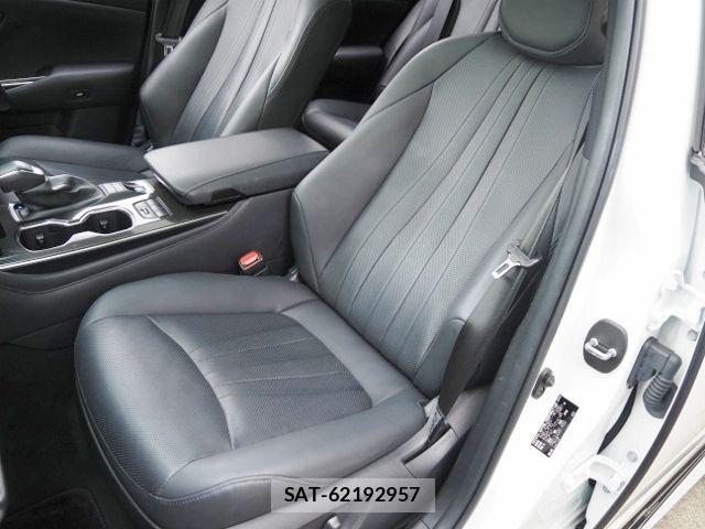 Toyota CROWN SEDAN 2021-09 7326419-13