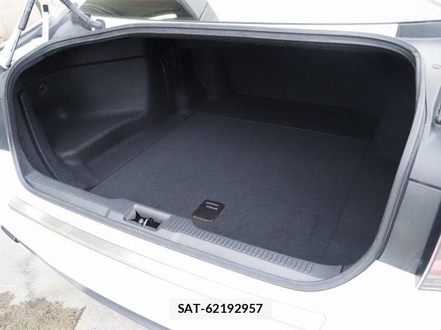 Toyota CROWN SEDAN 2021-09 7326419-15