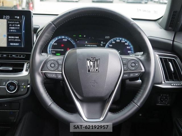 Toyota CROWN SEDAN 2021-09 7326419-16