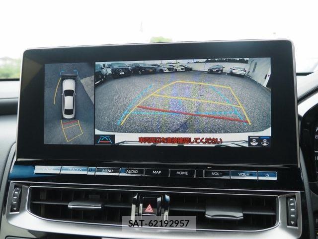 Toyota CROWN SEDAN 2021-09 7326419-18
