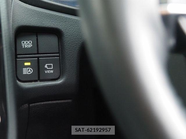 Toyota CROWN SEDAN 2021-09 7326419-22